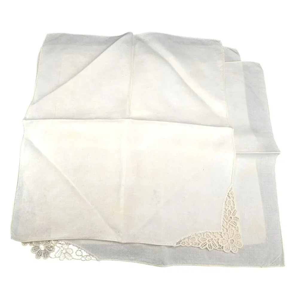 Vintage Cream Linen Napkins With Intricate Lace Floral Corners Set Of 4 JJ3964